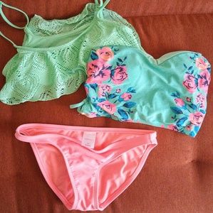 LAST CHANCE 🎉 Bikini set with two tops